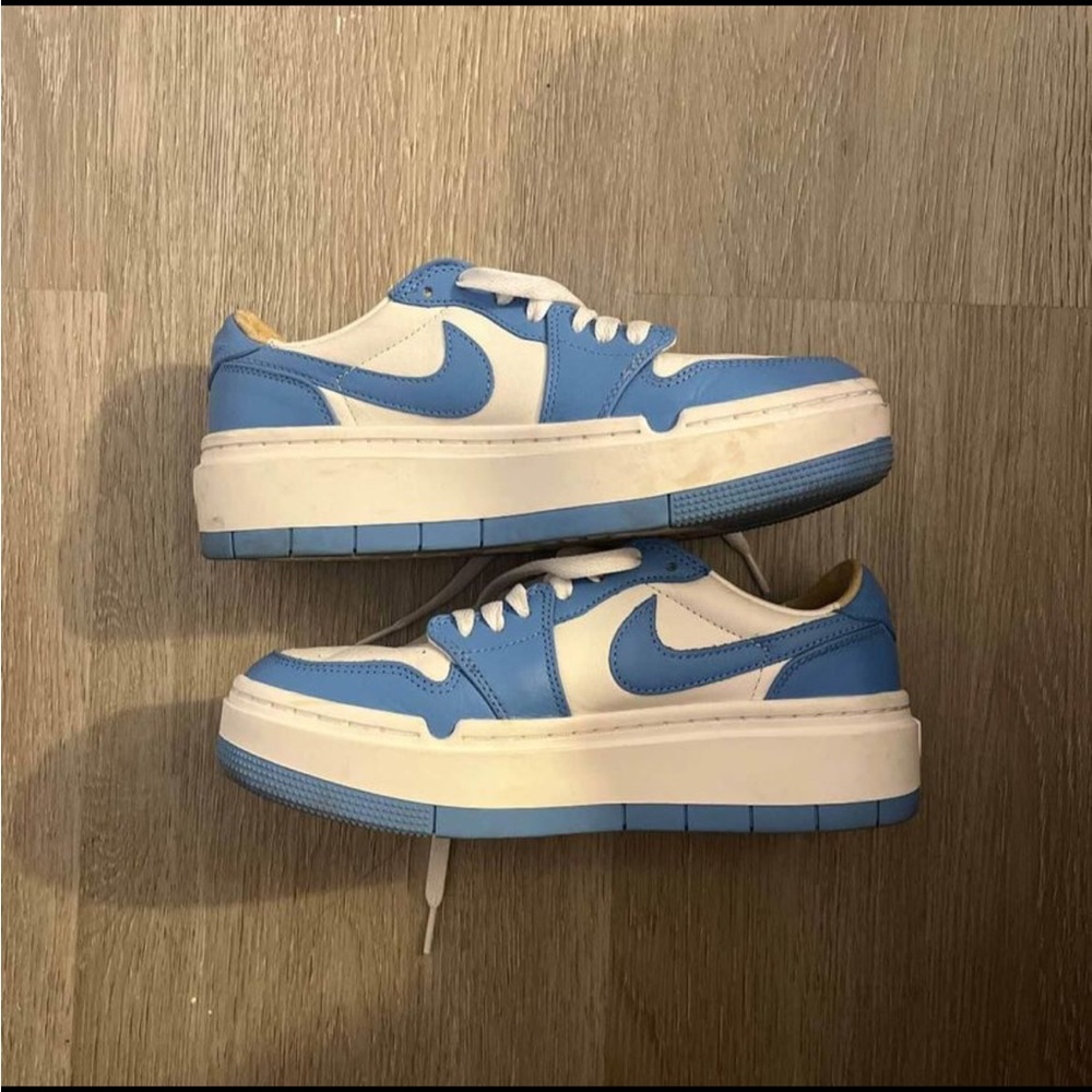 Nike platform jordan 1’s, only worn twice!! Comes with a Jordan charm and box.